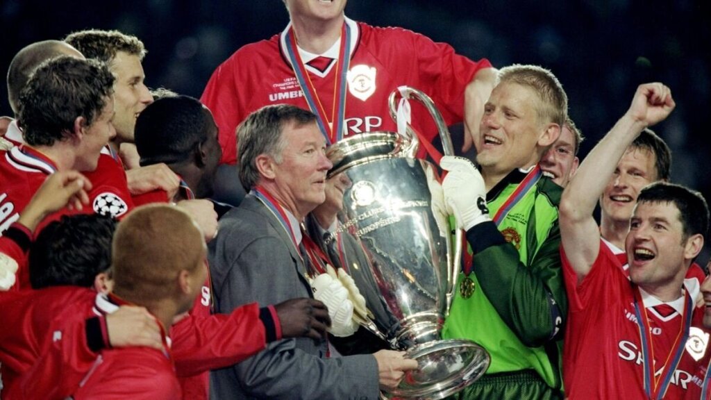 Alex Ferguson and his Manchester United team that won the 199 Treble | Sports on Mania Africa at maniainc.com/sports/ | Mania Sports