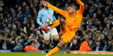 Kylian Mbappe scores in Man City vs Real Madrid in the UCL 24-25 Playoffs