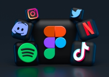 The Impact of Social Media on Mental Health: Navigating the Risks and Benefits