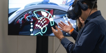 Top 10 Tech Trends in 2023: Quantum Computing, 5G Networks, AI, AR, VR, and More!