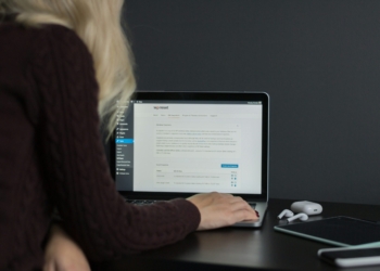 How to Speed Up a WordPress Site for Technical and Non-Technical Users | Speeding Up a WordPress Site | Mania Guides