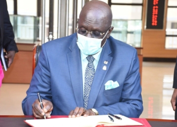 Education Cabinet Secretary in a Bind Over Insults