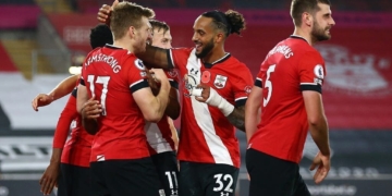 Southampton Take League Lead in EPL as Manchester United Shine