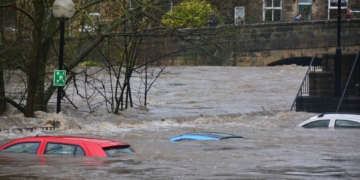 Climate Change Exacerbates Raging Floods, Killing Hundreds