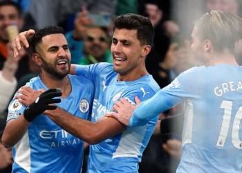 Manchester City Hammer Man United 4-1 in the Manchester Derby