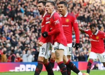 Manchester United Crush Manchester City in the Manchester Derby