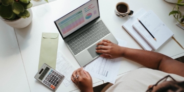 Employment vs Self-Employment: Why Being Employed Isn’t Always the Best Option