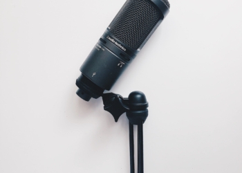 Dictation Blogging or Dicta Blogging: How to Write with Your Voice and Type Faster