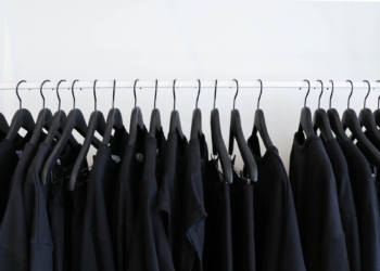 Fake Fashion: How to Spot Counterfeit Items and Avoid Being Scammed
