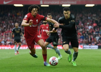 Energetic Liverpool Comeback Denies Arsenal Crucial Win as Crystal Palace Demolishes Leeds United