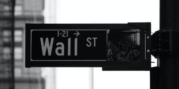 Top 13 Stocks to Invest in 2023: A Comprehensive Guide for Investors