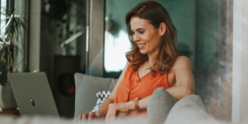 Remote Work: Benefits and Drawbacks for Employees and Employers