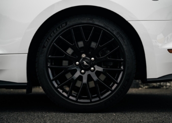 How Tubeless Tires Work: Revolutionizing the Way We Roll 90 | Mania Africa | maniainc.com How Tubeless Tires Work: Revolutionizing the Way We Roll