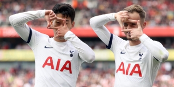 The Roll on EPL GW 6: Arsenal Match Tottenham, Chelsea Still Under, A Long Awaited Man United Win, and Triumph for Man City and Liverpool