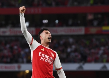 The Roll on EPL GW 8: Arsenal Trample Manchester City as Liverpool Draw Brighton with Wins for Man United, Spurs, and Chelsea in an Explosive Weekend of Football