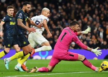 The Roll on EPL GW 16: Tottenham Thrash Newcastle as Bournemouth Beat Manchester United