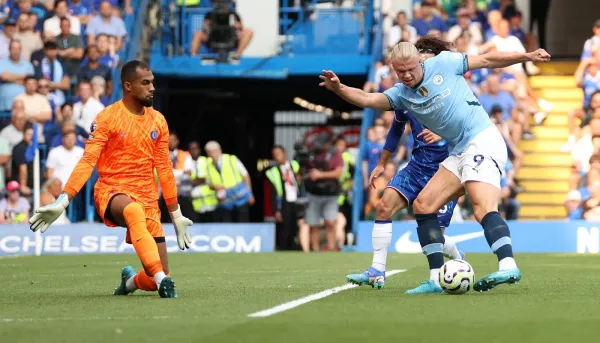 Premier League 24/25 Opener: City Dominates, United’s Rising Star, Arsenal’s High Hopes 3 | Mania Africa | maniainc.com Haaland playing | Manchester City Make a Statement at Stamford Bridge | First Matchweek of Premier League 2024-25 Results | Mania Sports