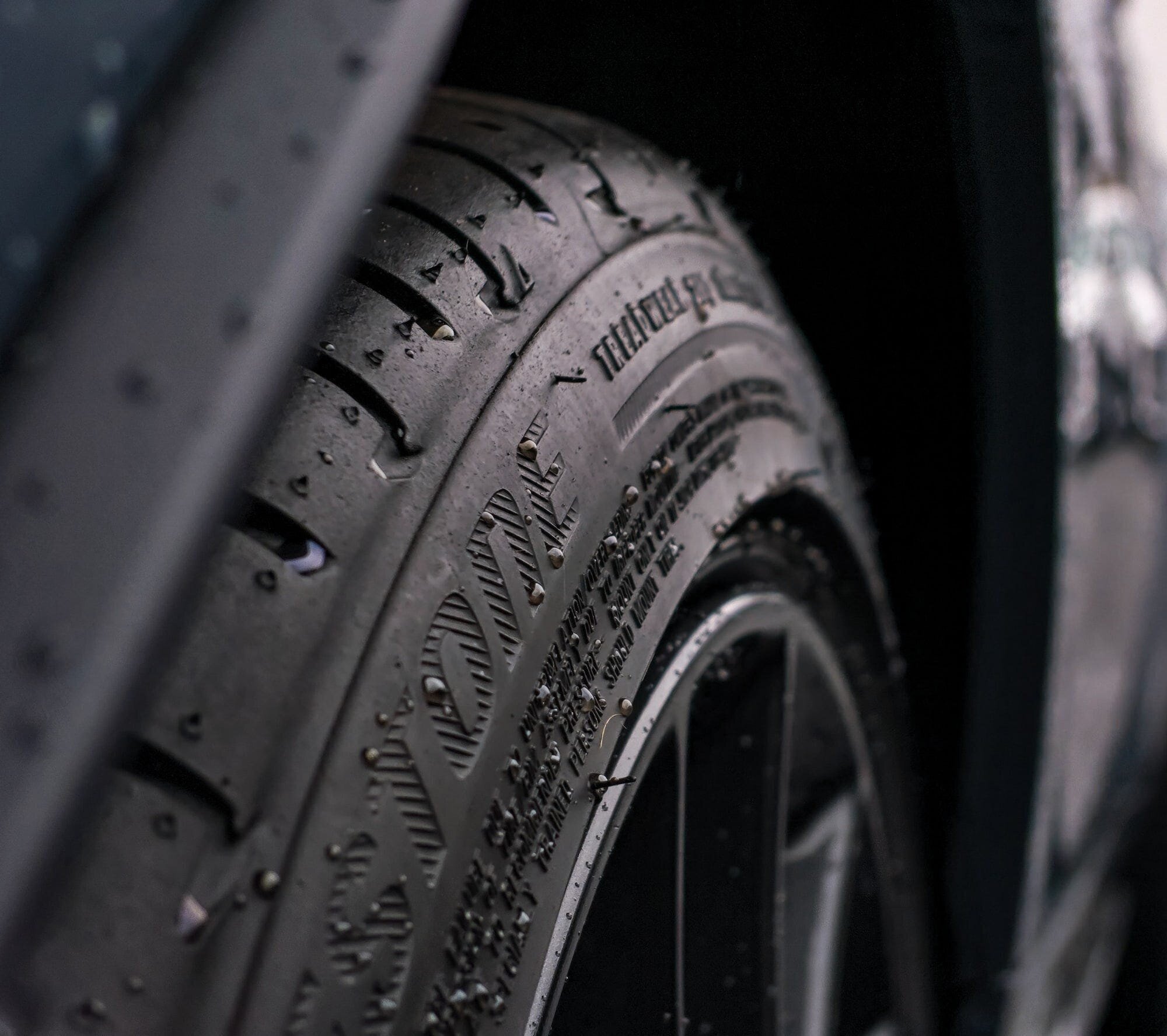 How Tubeless Tires Work: Revolutionizing the Way We Roll 3 | Mania Africa | maniainc.com A michelin tire close up. The sealant in tubeless tyres immediately kicks in to seal a puncture, preventing pressure loss.