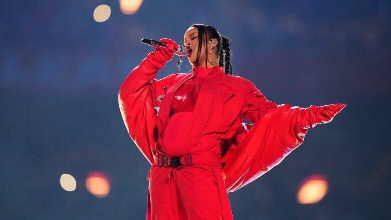 Rihanna Reveals She's Pregnant Again During the Super Bowl LVII Half-Time Show 2 | Mania Africa | maniainc.com Singer Rihanna during the halftime show of the Super Bowl LVII