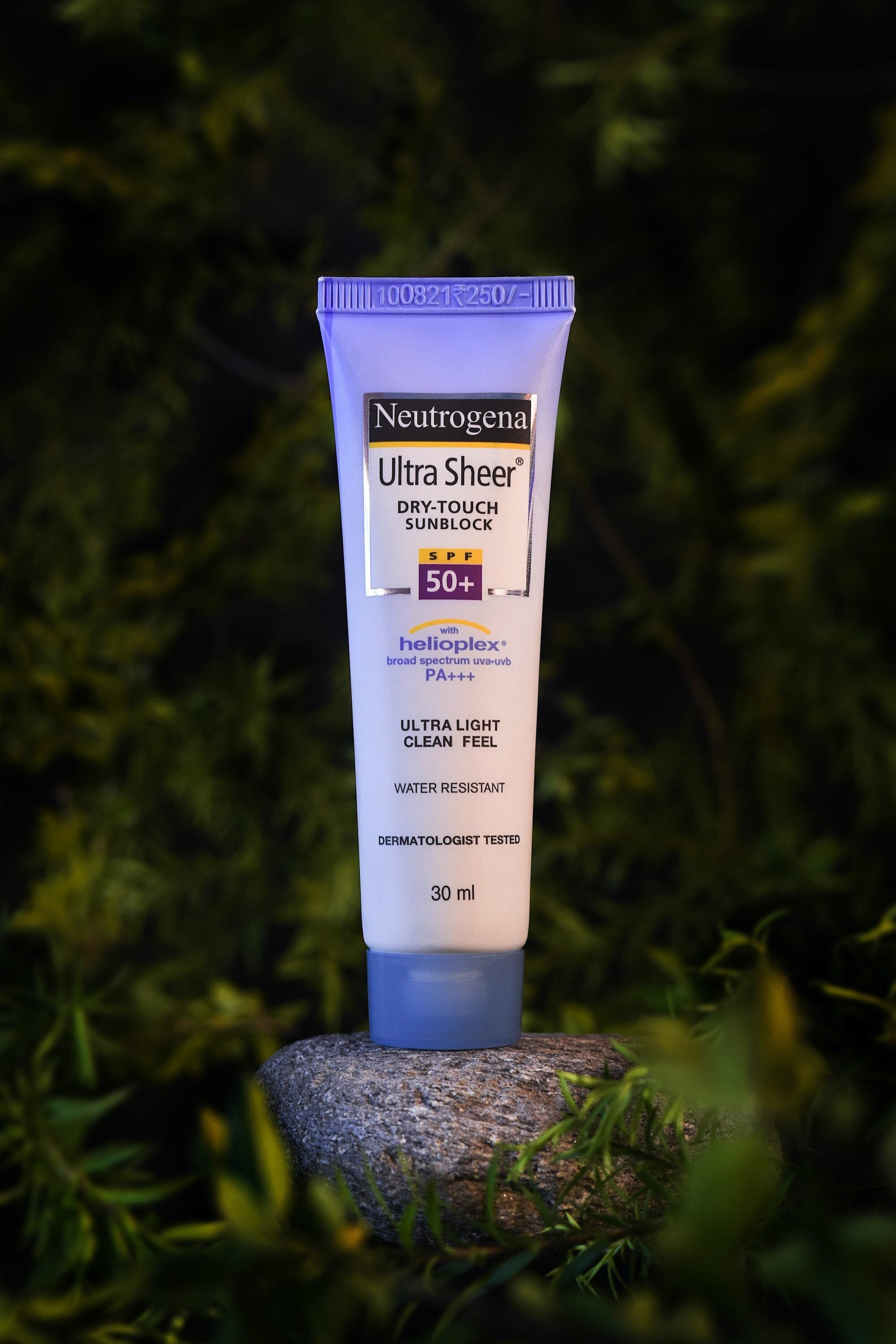 Top 5 Sunscreen Brands for 2023: Protecting Your Skin with the Best Sunscreen Products 2 | Mania Africa | maniainc.com A bottle of Neutrogena Ultra Sheer Dry Touch Sunscreen