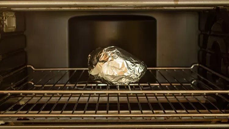 How to Ripen Avocados Fast: Proven Methods for Perfectly Ripe Avocados 3 | Mania Africa | maniainc.com You can ripen an avocado in the oven by wrapping it in foil and heating it at 200 degrees Fahrenheit