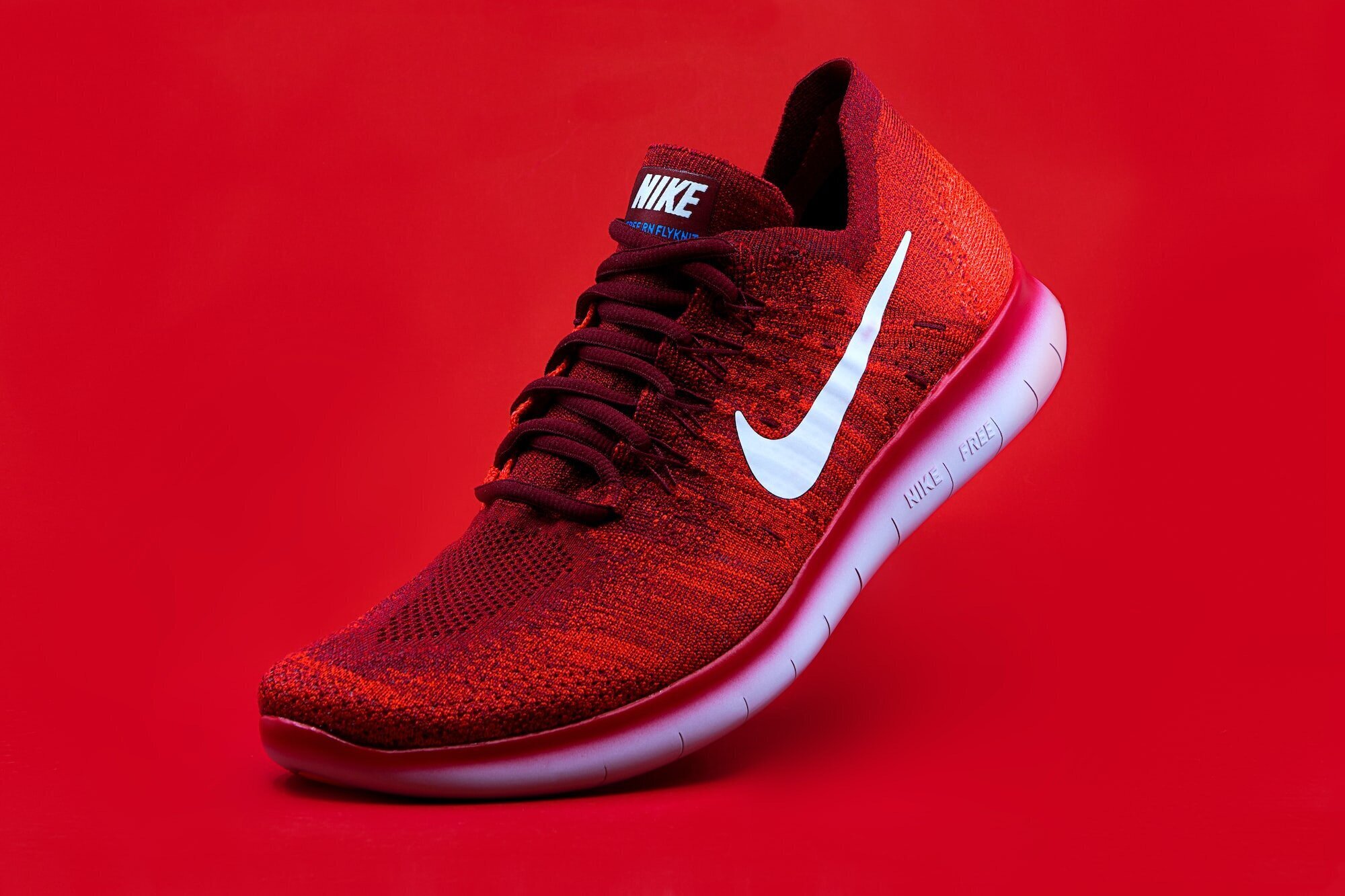 No More Hassle: The Ultimate Guide to Choosing and Wearing Laceless Shoes 2 | Mania Africa | maniainc.com NIKE FREE laceless shoes