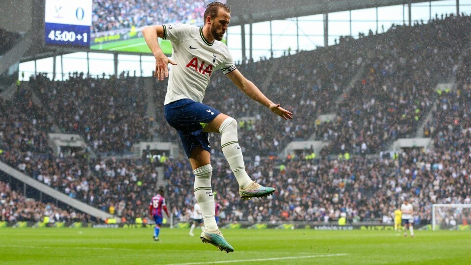 Manchester City, Chelsea, Tottenham, and Liverpool Bag Crucial Points in the First of EPL GW 35 Matchups 3 | Mania Africa | maniainc.com Harry Kane celebrating a goal