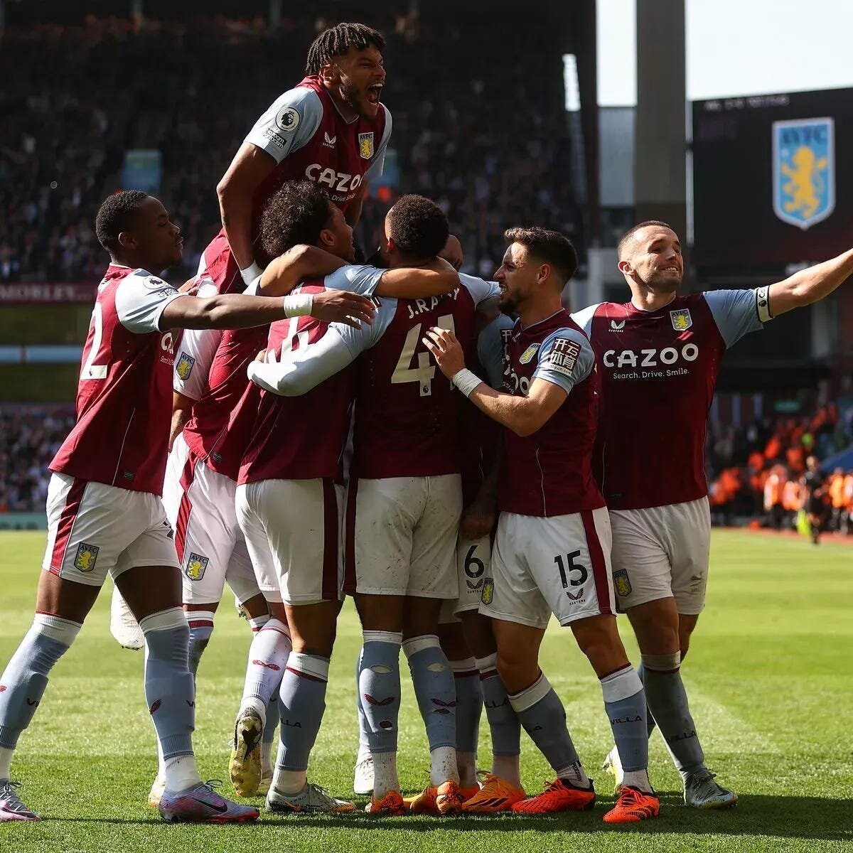 EPL GW 36 Results: Manchester City Set to Win EPL Title as Arsenal Lose Out on 3 Critical Points 8 | Mania Africa | maniainc.com AVL players celebrating
