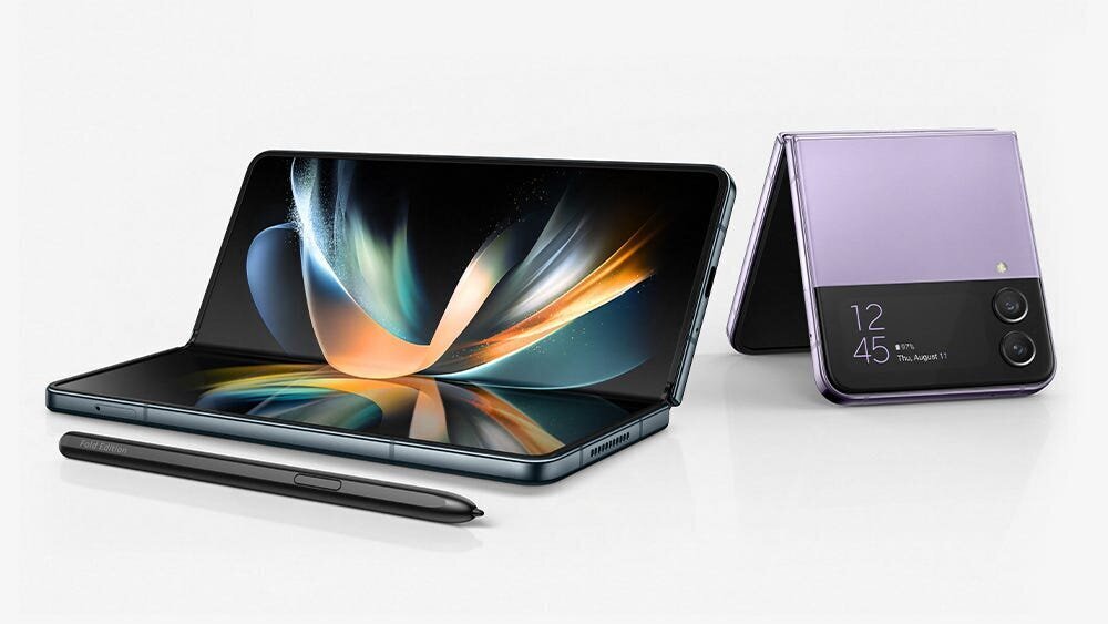 Why are Flip and Foldable Phones so Fashionable? 2 | Mania Africa | maniainc.com The latest flagship Samsung Galaxy Z Fold 4 and Galaxy Z Flip 4