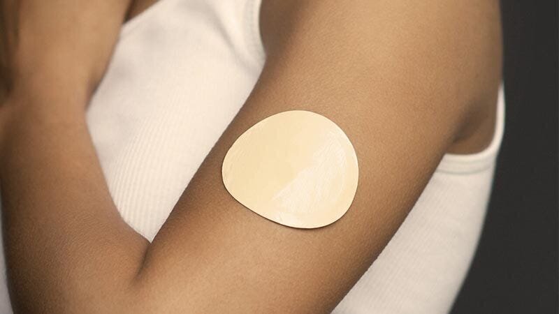 How to Quit Smoking the Realistic Way 2 | Mania Africa | maniainc.com A nicotine patch on a person's upper arm.