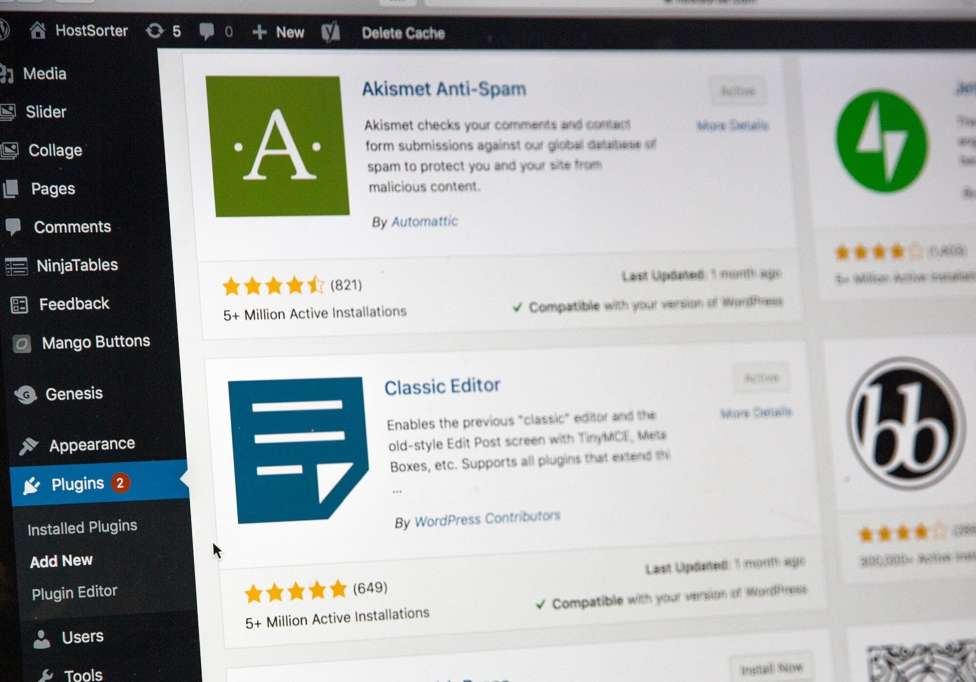Maximizing Your WordPress Site's Performance: 7 Essential Optimization Techniques 4 | Mania Africa | maniainc.com An image of the WordPress dashboard showing plugins