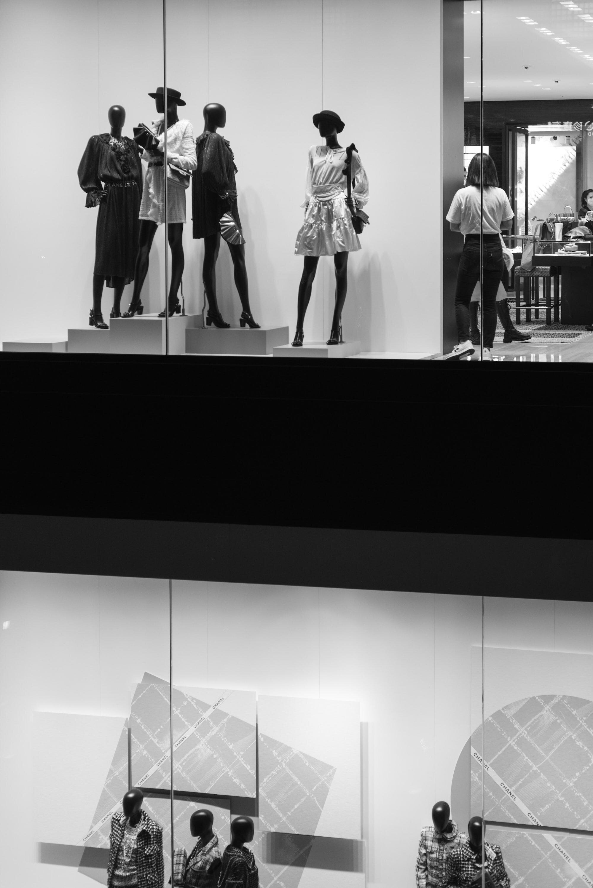 Fake Fashion: How to Spot Counterfeit Items and Avoid Being Scammed 2 | Mania Africa | maniainc.com A high end clothing store's ground and first floors