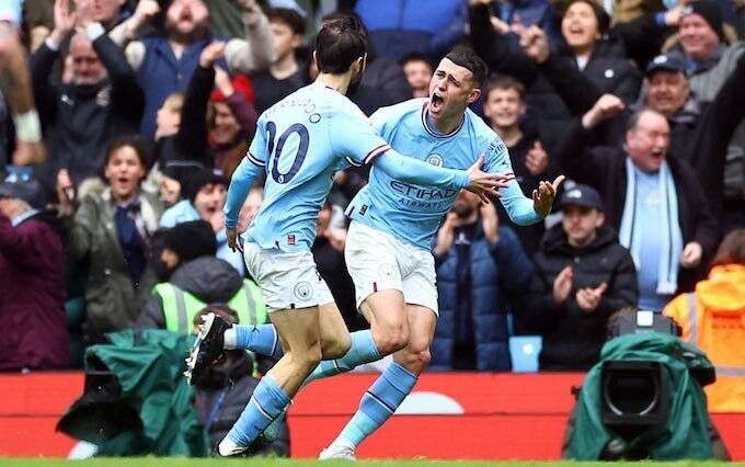 Arsenal Make an Incredible Comeback as Man City and Chelsea Flourish: EPL GW 26 Results 3 | Mania Africa | maniainc.com Man City's Foden and Silva celebrate a goal against Newcastle. They both scored a goal each for Manchester City