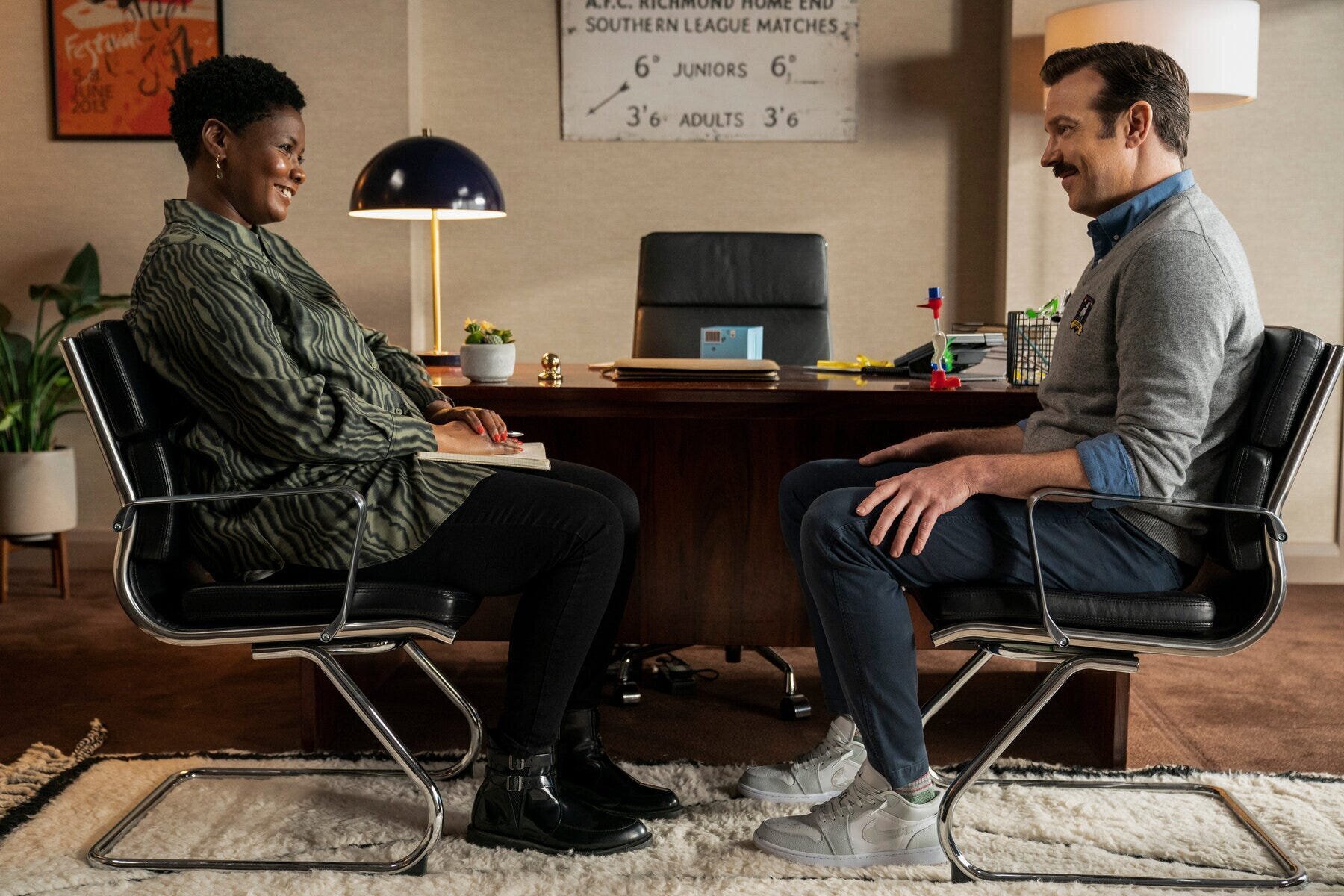 Ted Lasso Season 2 Review 7 | Mania Africa | maniainc.com Ted and the team's psychologist Dr. Sharon Fieldstone
