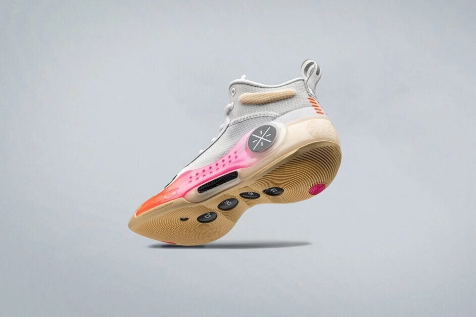 Summer Specials: Newly Released Basketball Shoes Li-Ning Way of Wade 10 Blossom and Way of Wade 10 Team No Sleep 3 | Mania Africa | maniainc.com The Way of Wade 10 'blossom' sneakers' outsole