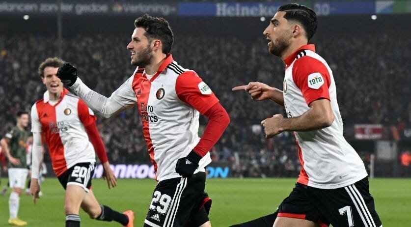 Manchester United and Juventus Proceed to the Europa League Quarterfinals as Arsenal Loses Out on Penalties 3 | Mania Africa | maniainc.com Feyenoord players celebrating a goal against Shakhtar Donetsk