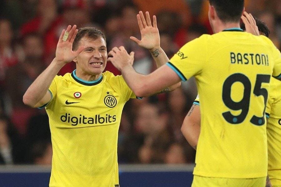 Manchester City Thrashes Bayern Munich in the 1st Leg of the Champions League Quarterfinals as Inter Beats Benfica 2 | Mania Africa | maniainc.com Nicolo Barella scored an all-important goal for Inter