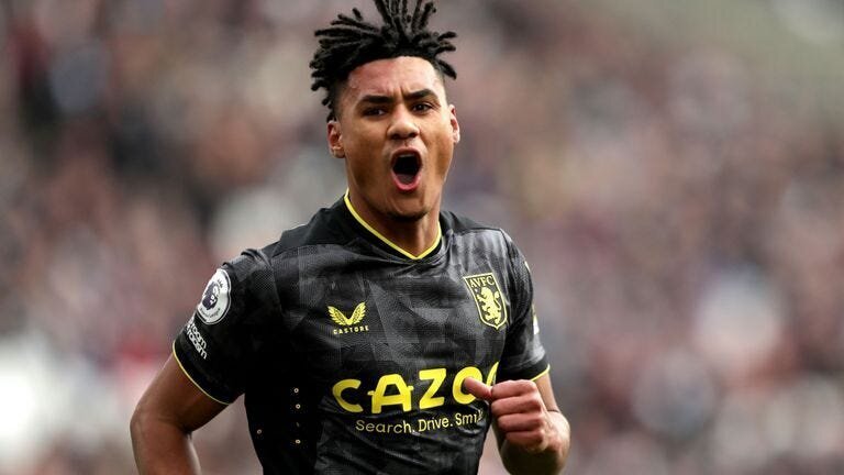 Arsenal Continue their Fantastic Run as 10-Man United Settles for an 0-0 Draw 4 | Mania Africa | maniainc.com Aston Villa's Ollie Watkins celebrating a goal