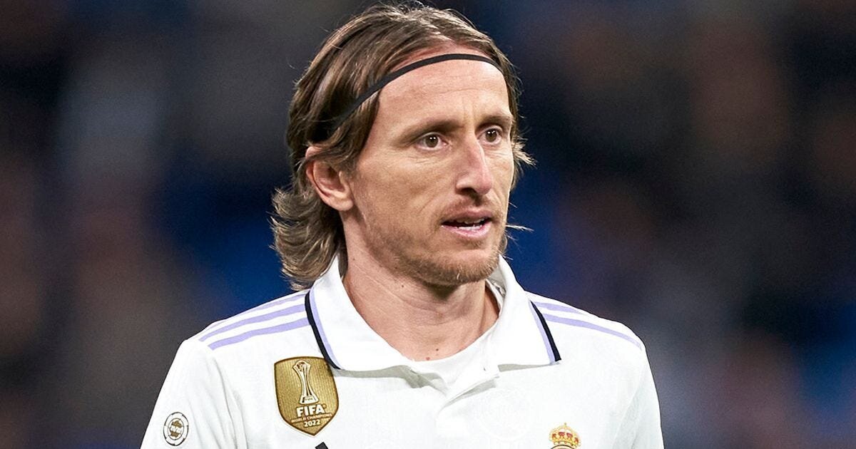 Real Madrid Thrash Liverpool 5-2 in a Very Entertaining Champions League Round of 16 Knockout Stage Match 3 | Mania Africa | maniainc.com Real Madrid's Luka Modric
