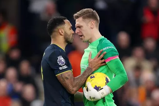 Brawl for Top Spot: Arsenal Draw Liverpool as West Ham Nick Man United in EPL GW 18 7 | Mania Africa | maniainc.com Luton Town beat Newcastle | EPL Updates | Mania Africa