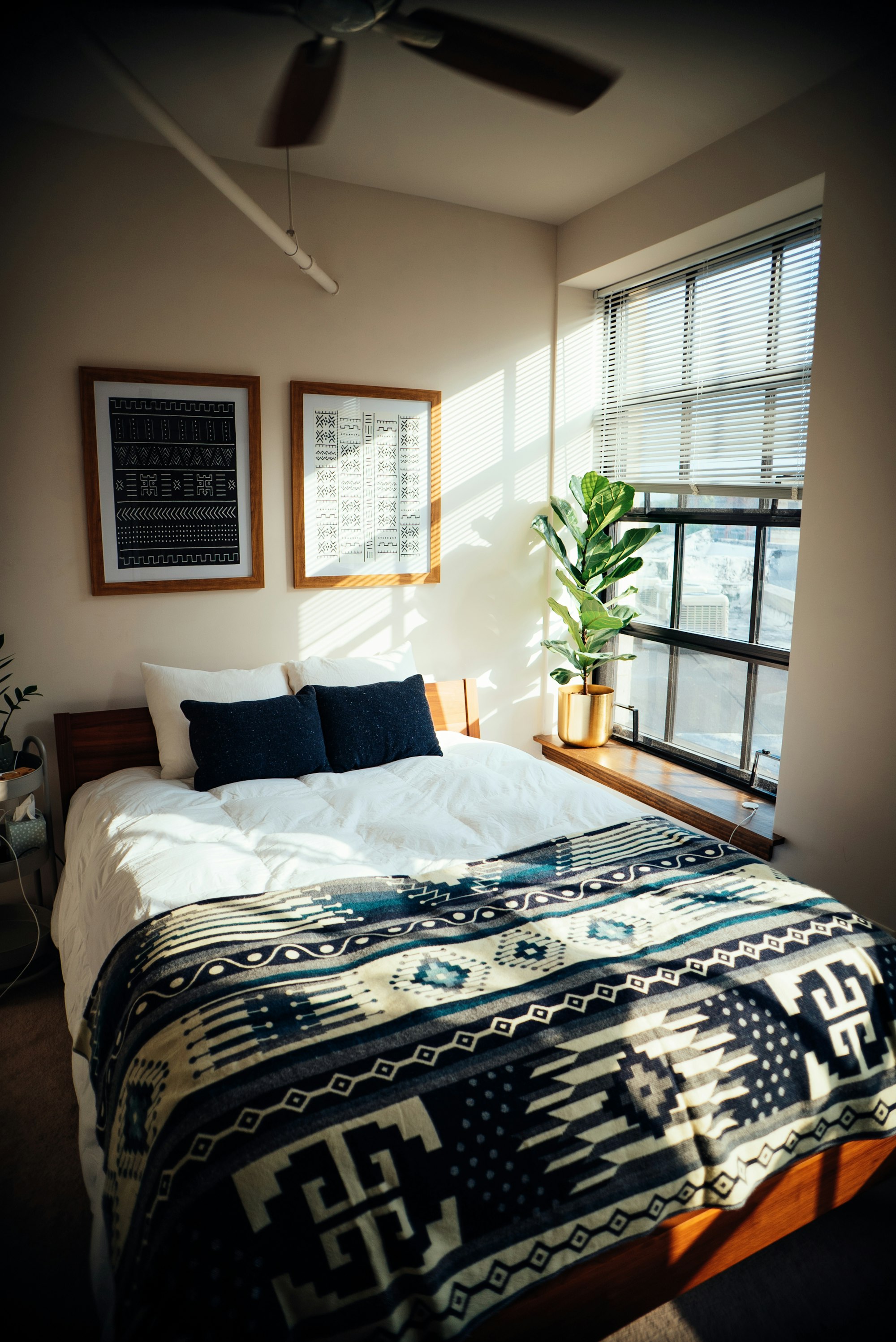 Affordable Ways to Keep Warm During the Cold Season in Kenya 6 | Mania Africa | maniainc.com You can keep warm more affordably when you layer your bedding and use a water bottle to keep warm | Mania Guides