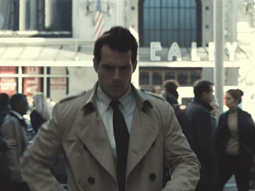 Superman as the Next 007: Why Henry Cavill Might Be the Best (or Worst) Choice for James Bond 2 | Mania Africa | maniainc.com Henry Cavill was point-on as