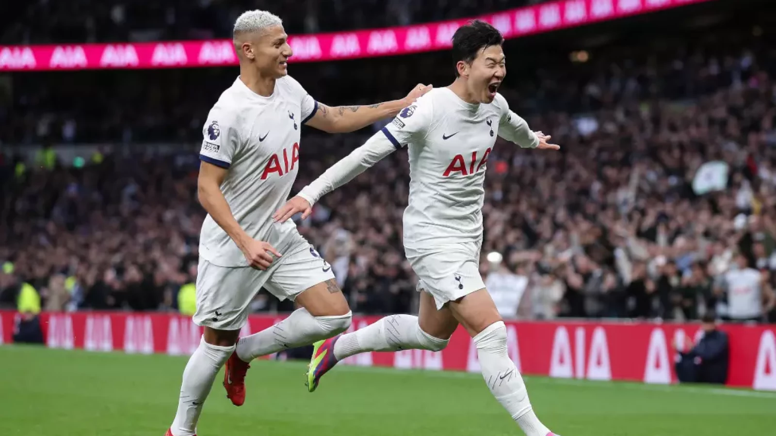 The Roll on EPL GW 7: It's a Spurs Weekend as Spurs Nick Liverpool, Crystal Palace Nick Man United, and an Itch for City as Wolves Nick The Defending Champs in a Shocking Turn of Events 2 | Mania Africa | maniainc.com Son and Richarlison celebrating
