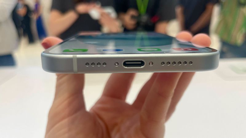 USB Type C charging port on iPhone 15