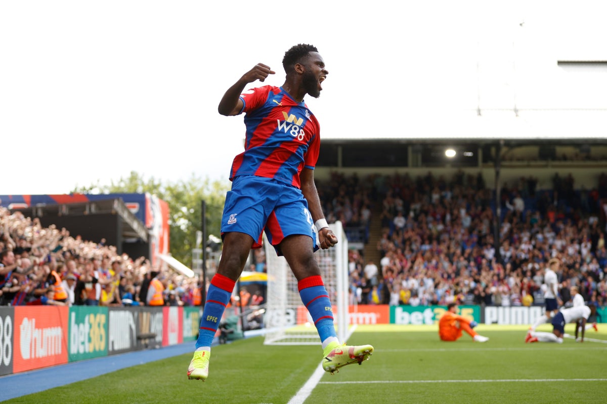 Arsenal Level Manchester United as Liverpool Level Aston Villa in the Last of EPL GW 4 Games 5 | Mania Africa | maniainc.com Odsonne Edouard celebrating with his teammates