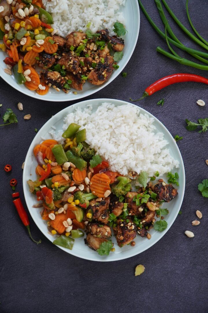 Mastering the Art of Fried Rice: Recipes, Techniques, and Tips for Irresistible Delights 5 | Mania Africa | maniainc.com A bowl of fried rice. Foodies can add a twist to fried rice using seafood, veggies, and even regionally-inspired spices. | How to cook fried rice with recipes | Mania Food