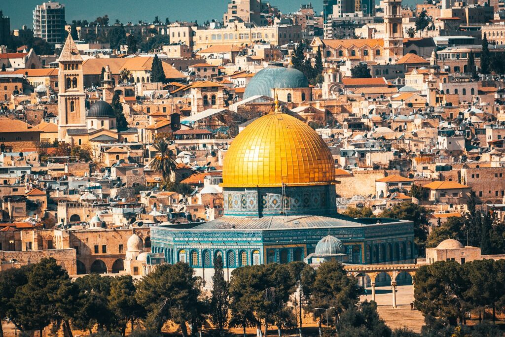 The Israeli Factor: Why Israel is a Key Ally of the United States 3 | Mania Africa | maniainc.com Israel's geographical, political, and religious influence in the Middle-East incentivizes the US to remain a key ally